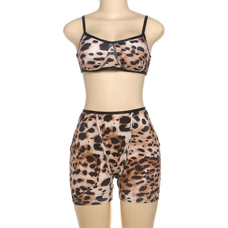 Leopard Print Crop Top & High-Waist Shorts image 2