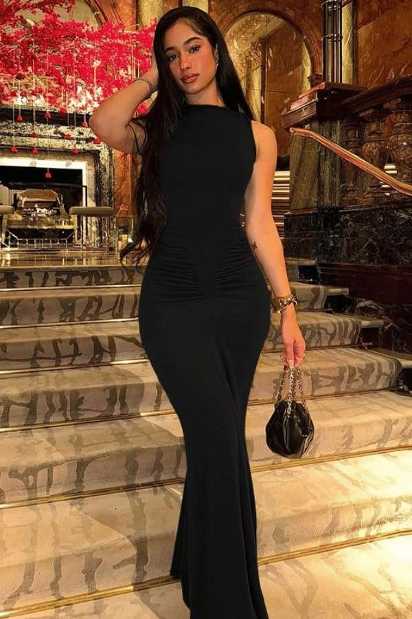 Noble Allure Maxi Dress - S, Black image