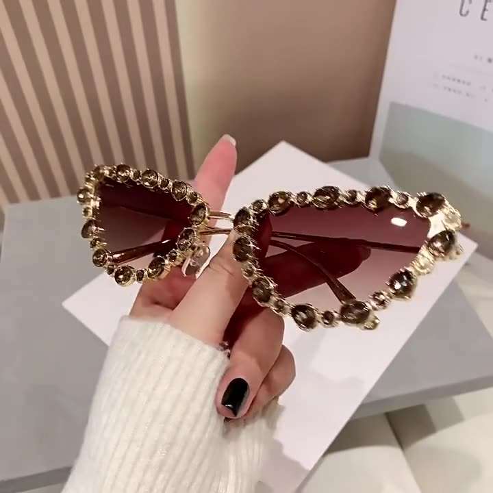 Glamorous Oversized Rhinestone Sunglasses image 4