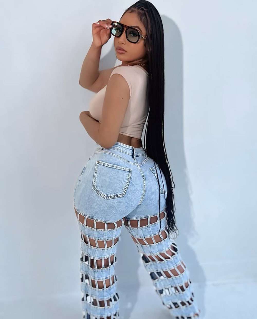 Trendy Cut-Out Distressed Jeans image 4