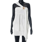 Elegant One-Shoulder Dress with Starfish Brooch Accent image 3