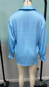 Blouse with billowy sleeves and front tie detail image 5