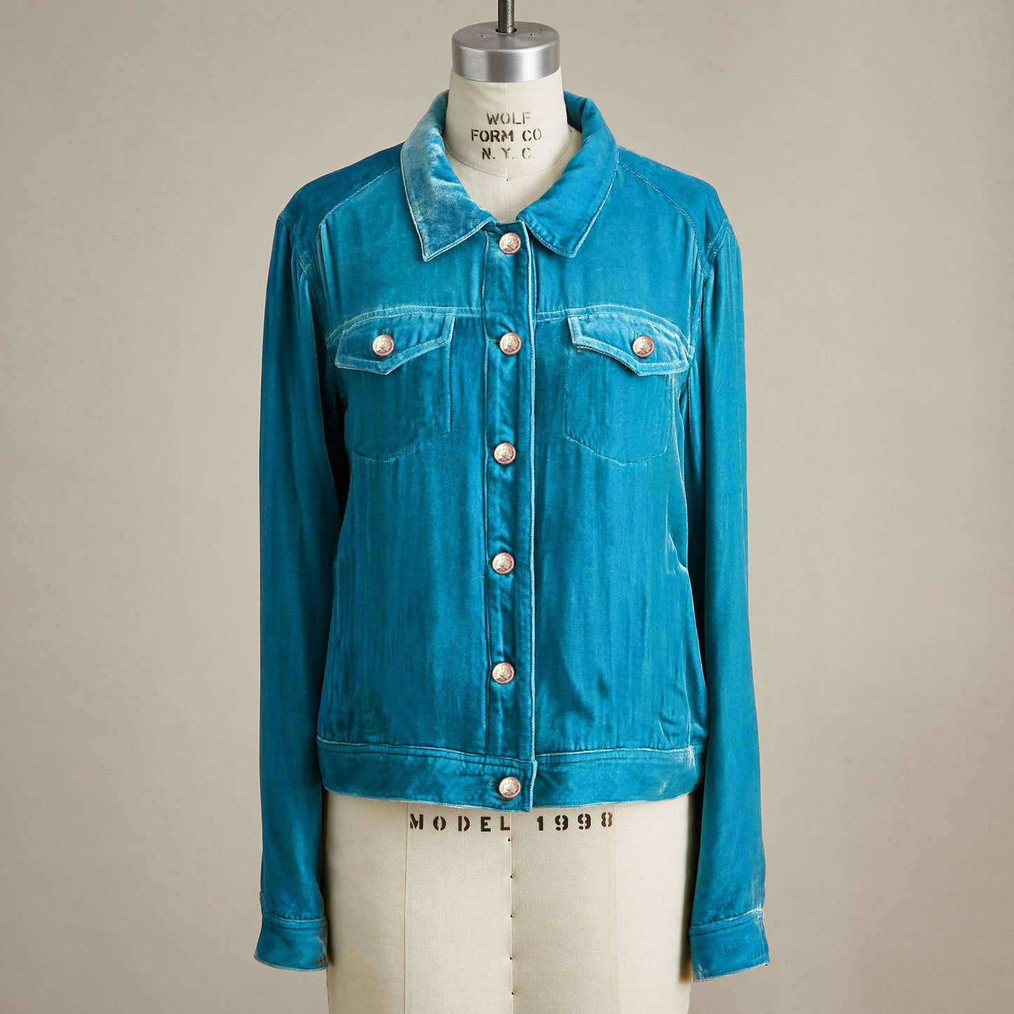 Vintage-inspired button  front Jacket image 6