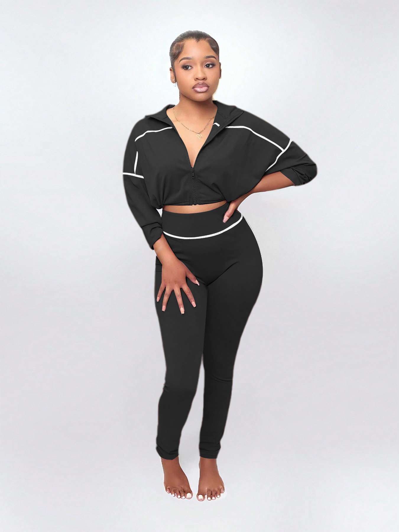 Stylish Activewear Set - L, Black image