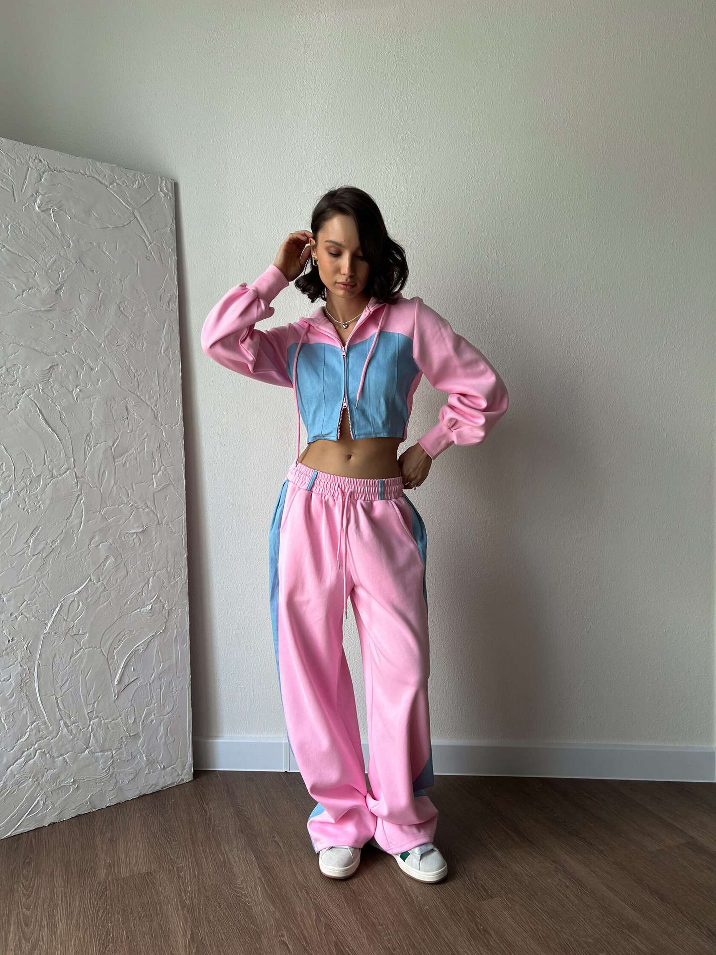 Cropped Hoodie Tracksuit Set - M, Pink image