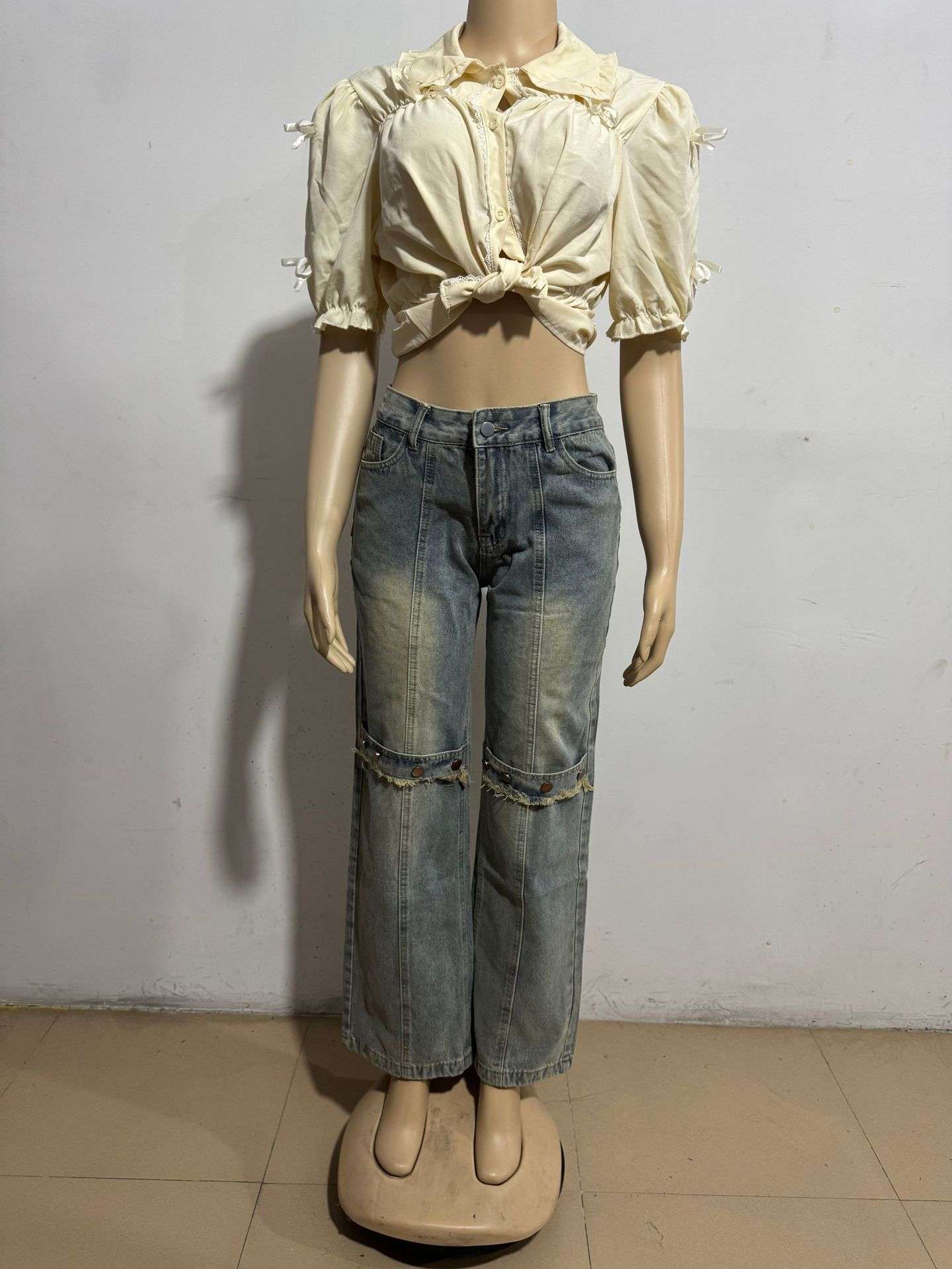 Buttoned Straight Jeans image 4