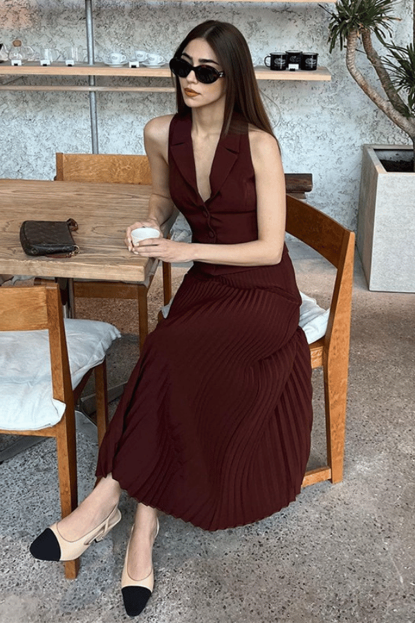 Chic Pleats Sleeveless Vest Set image 3