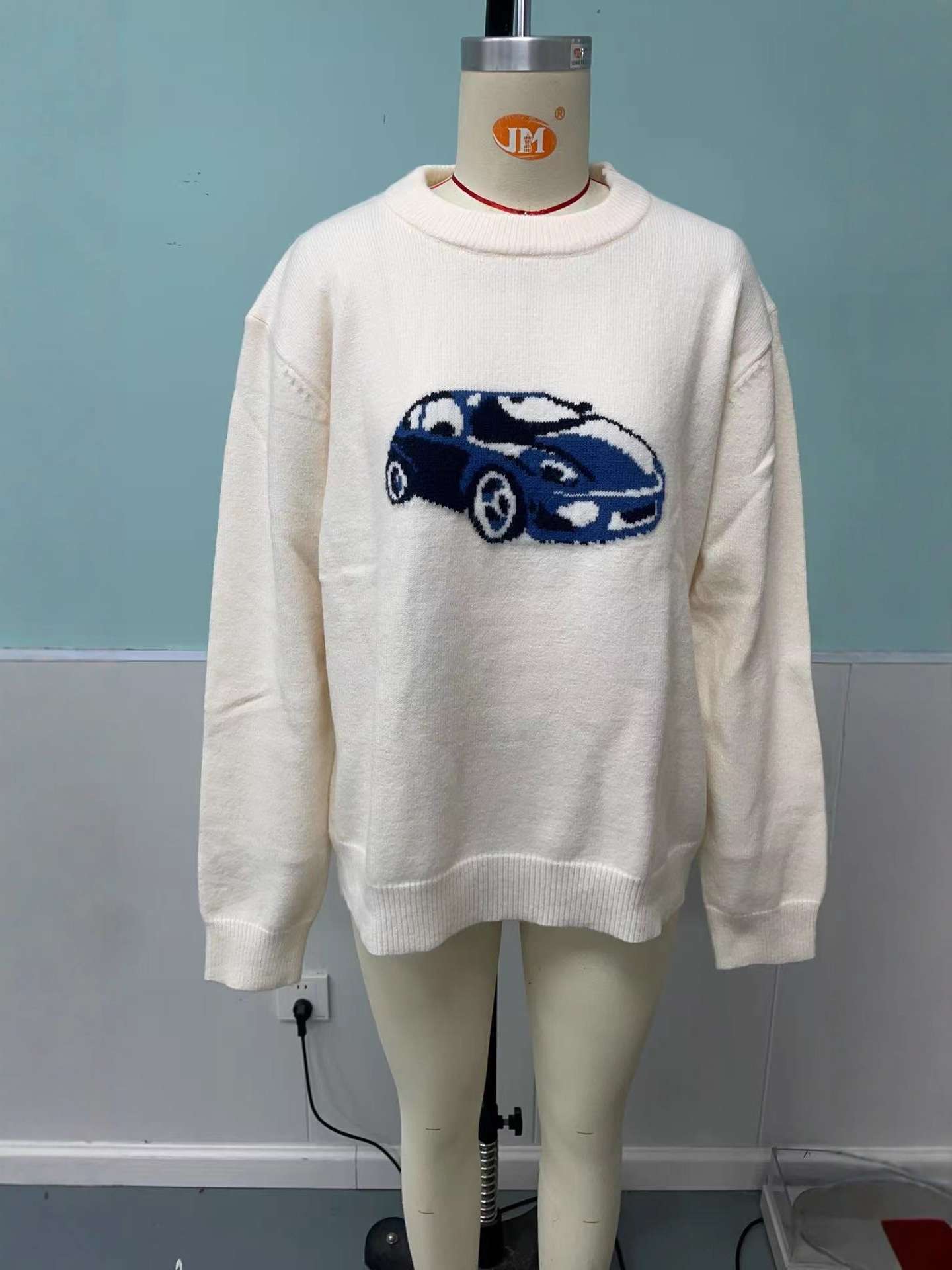 Casual Oversized Sweater with Graphic image 5