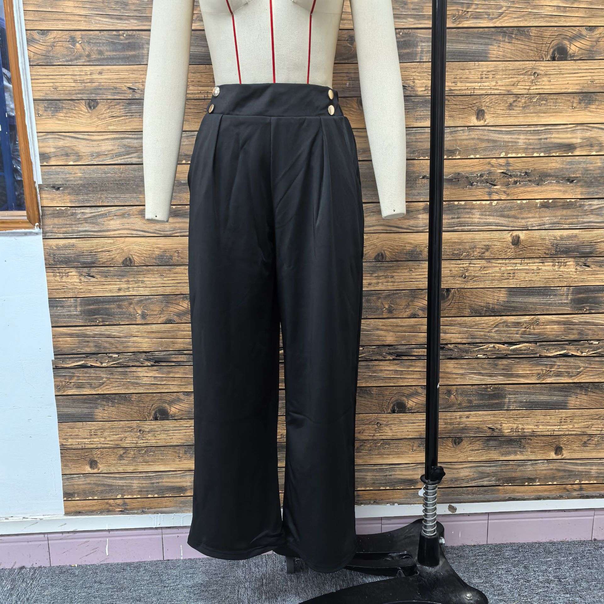 Elegant Black Wide-Leg Satin Trousers image 5