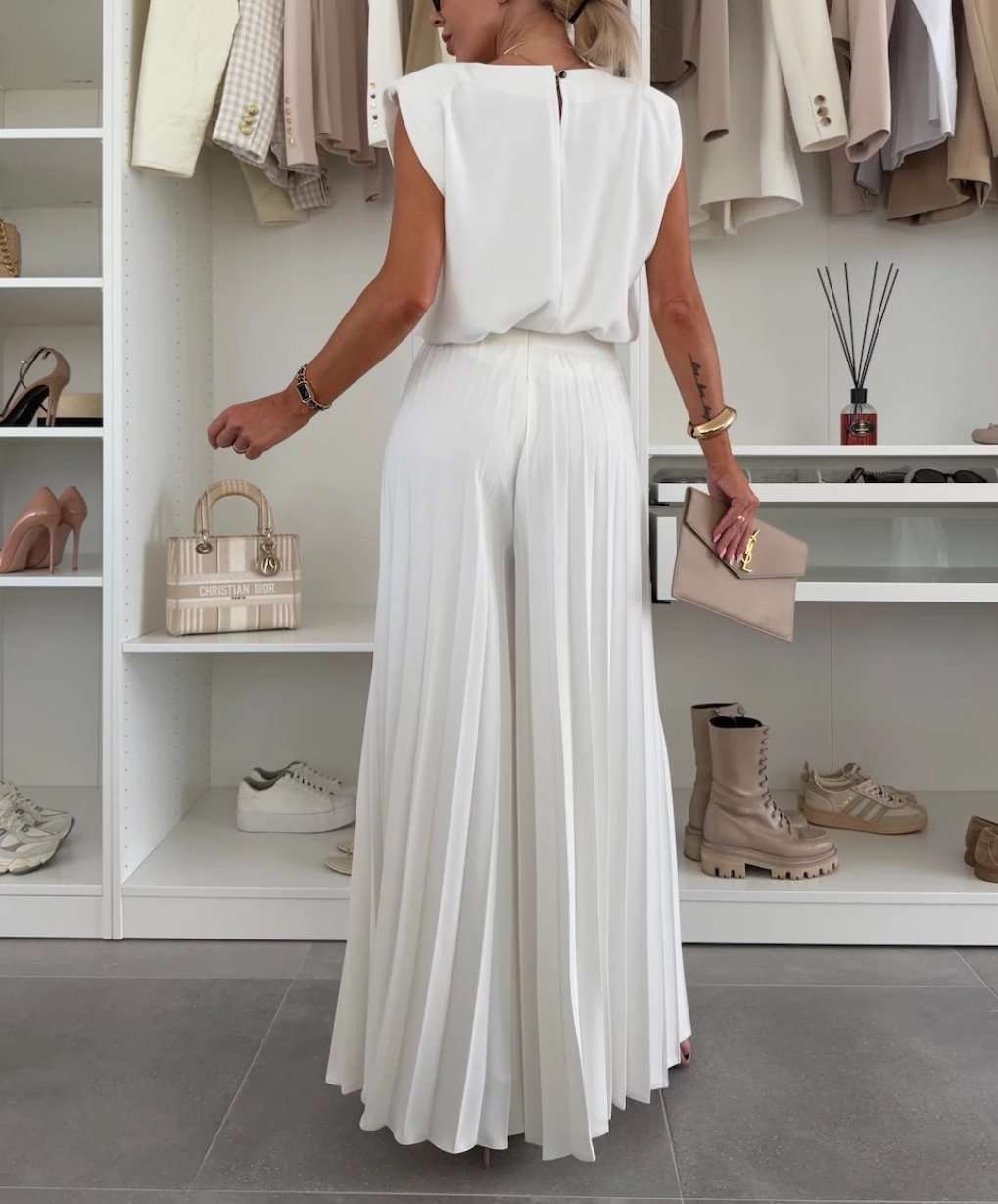 Top and Pleated Palazzo Pants Set image 4