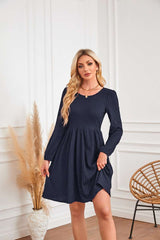 Long-sleeved Solid round neck Dress image 3