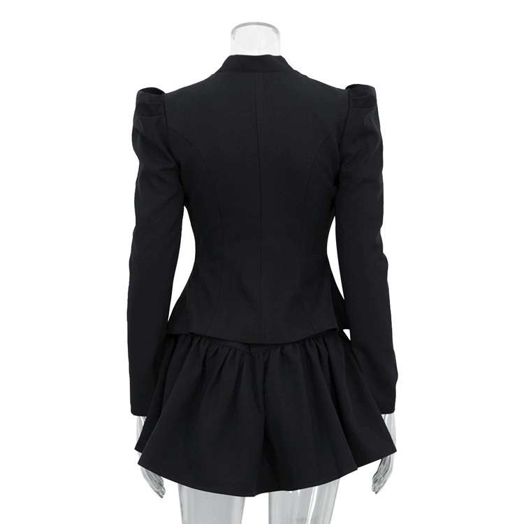 Blazer with Puffed Shoulders and Matching Skirt image 4