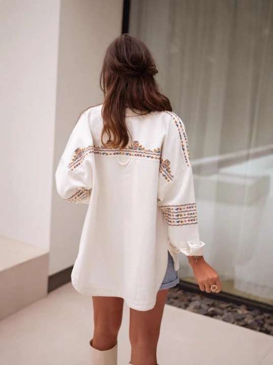 Button-Down Shirt with Geometric Pattern image 4