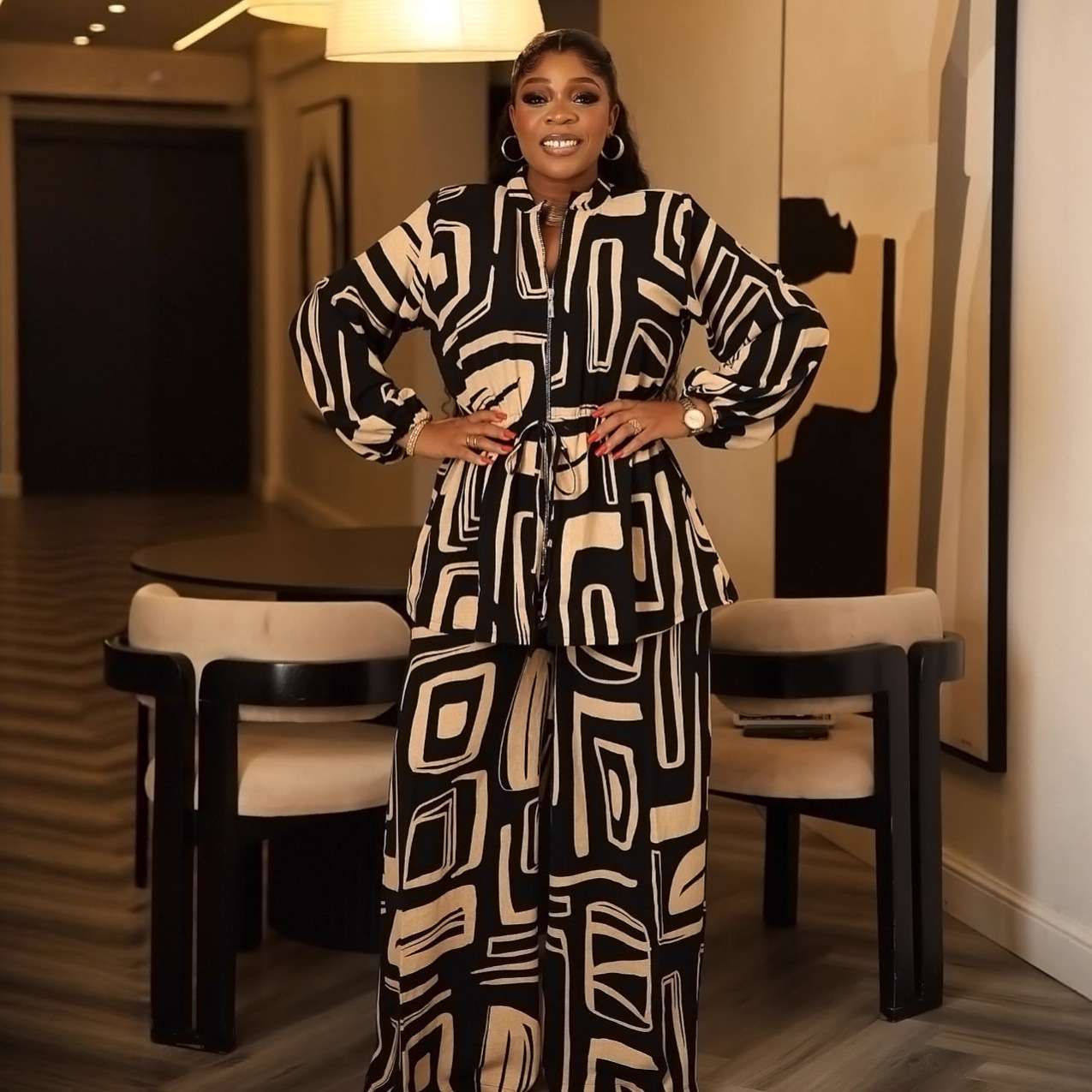 Abstract Pattern Set with Zipper Detail image 1