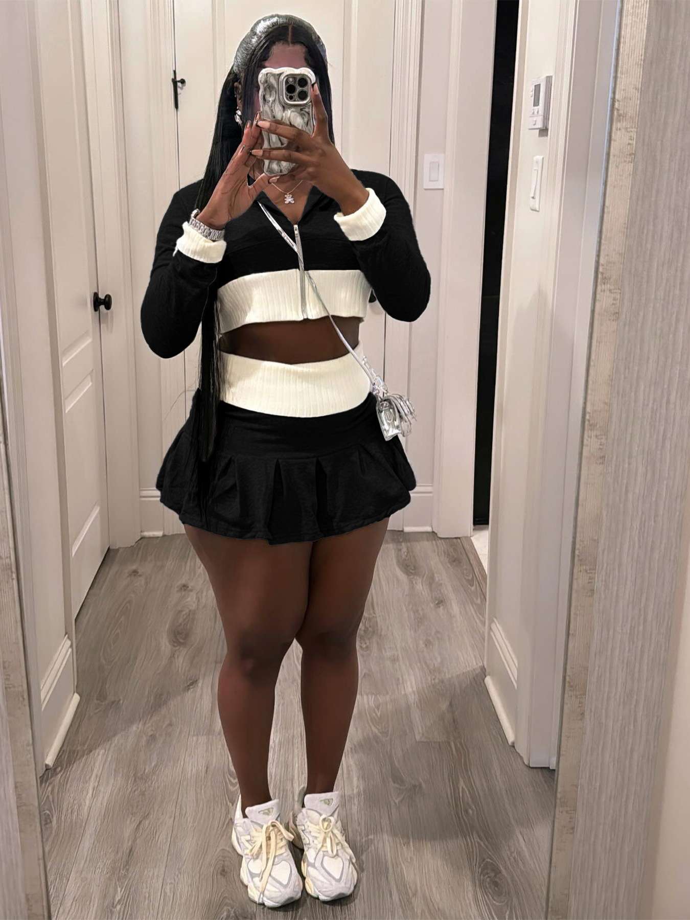 Color Contrast Hooded Pleated Skirt Set - M, Black image