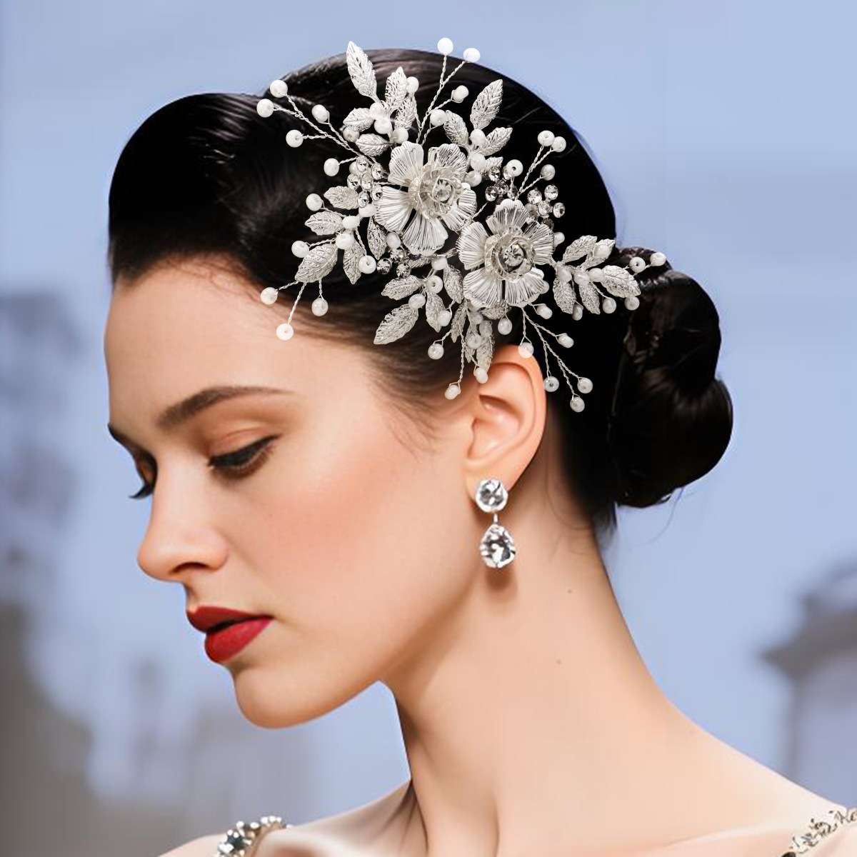 Elegant Bridal Hair Accessory image 1