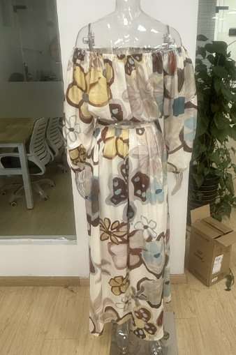 Floral Off-Shoulder Two-Piece Set image 3