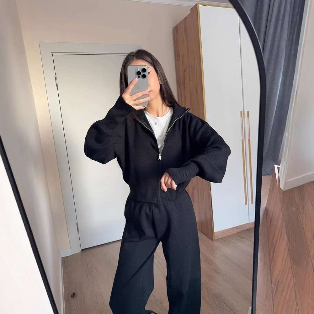 Stylish Tracksuit Set - L, Black image