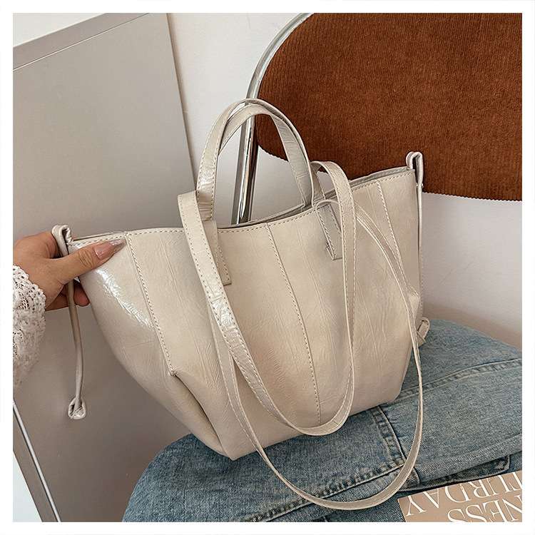 Elegant Tote Bag image 0