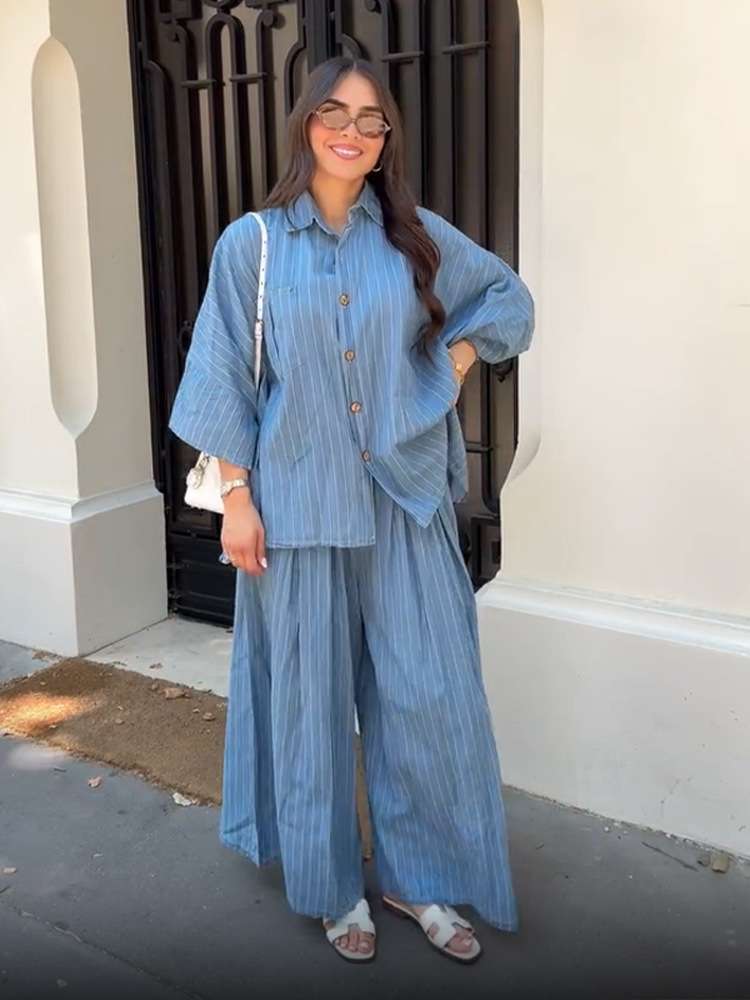 Women?s Striped Two-Piece Lounge Set - S, Blue image