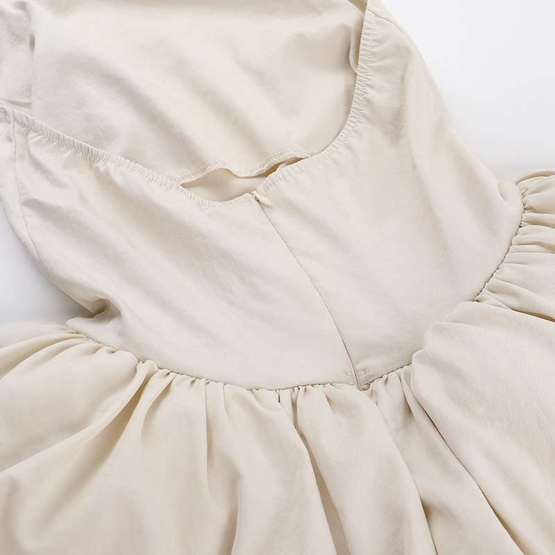 Sleeveless Dress with Bubble Skirt Detail image 5