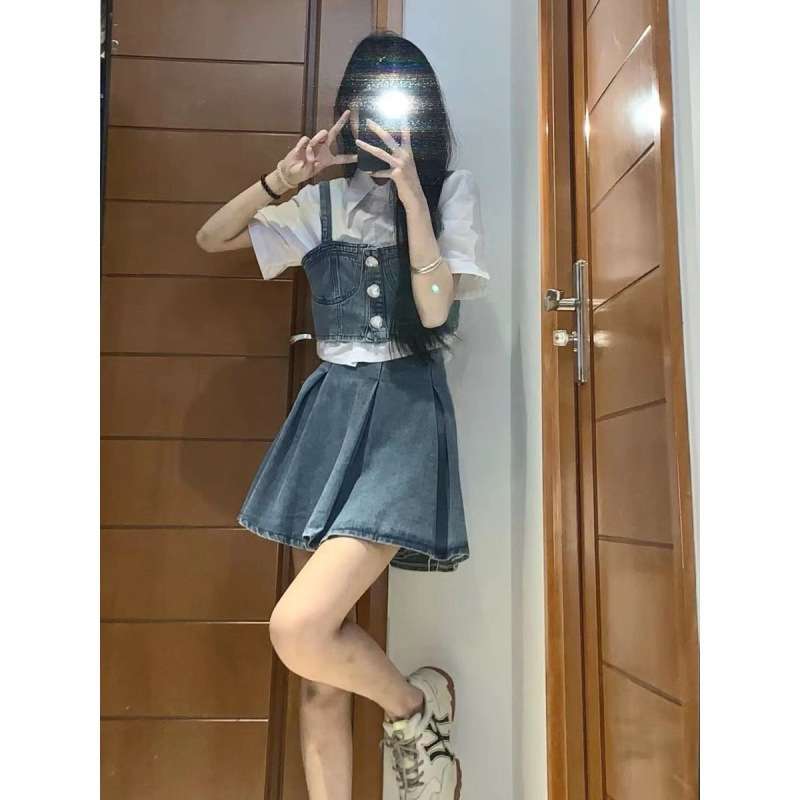 Casual Set with Shirt & Pleated Skirt image 0