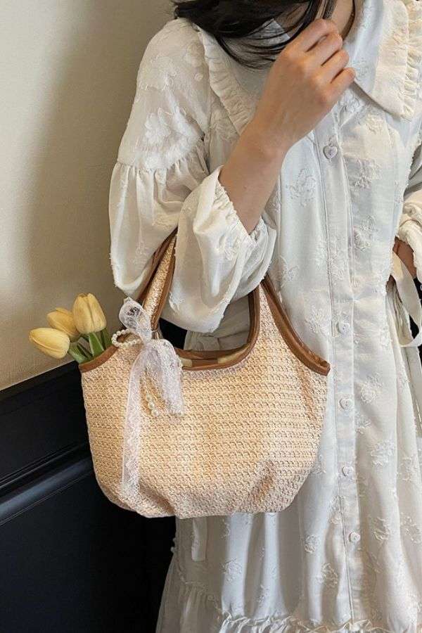 Tote Bag with Lace Bow Accent image 0