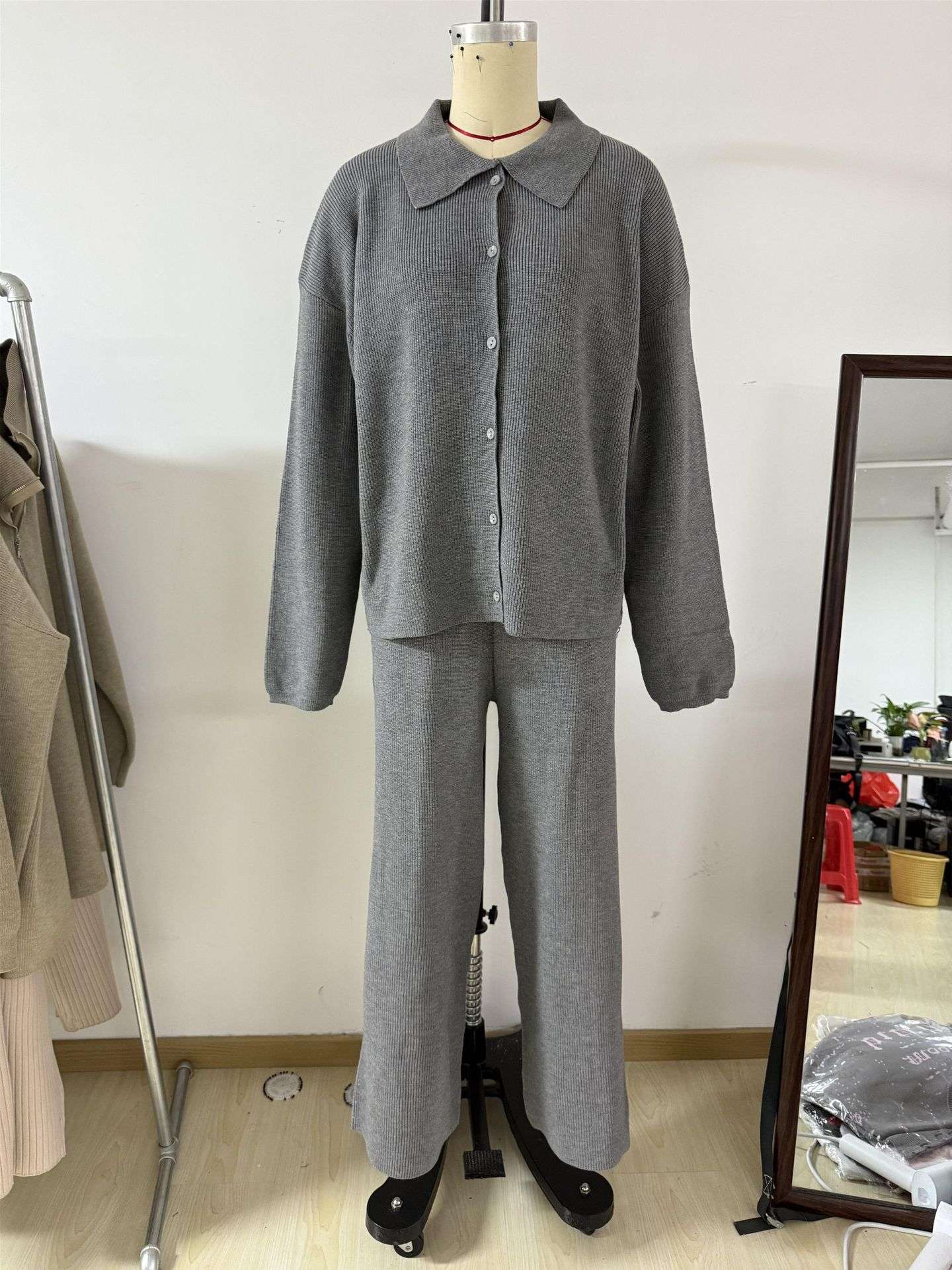 Cozy Gray Ribbed Lounge Set image 2