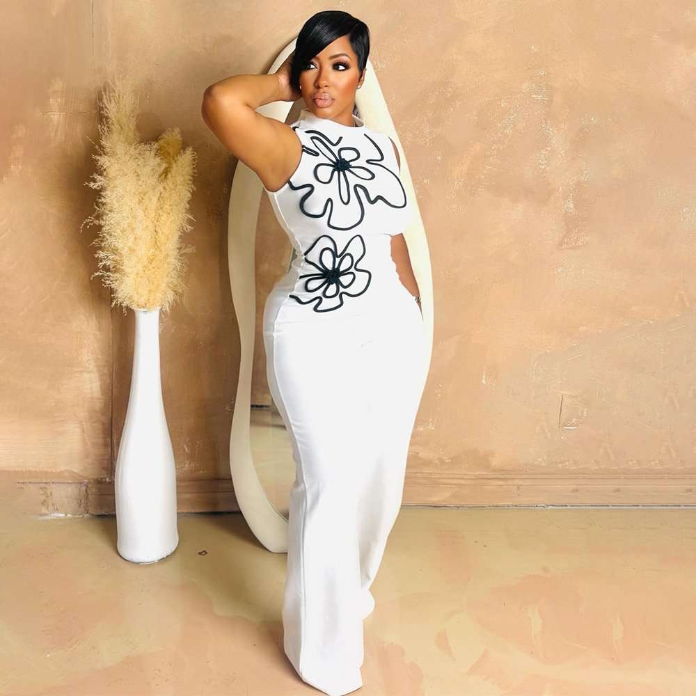 Sleeveless Floral Embroidered Jumpsuit image 3