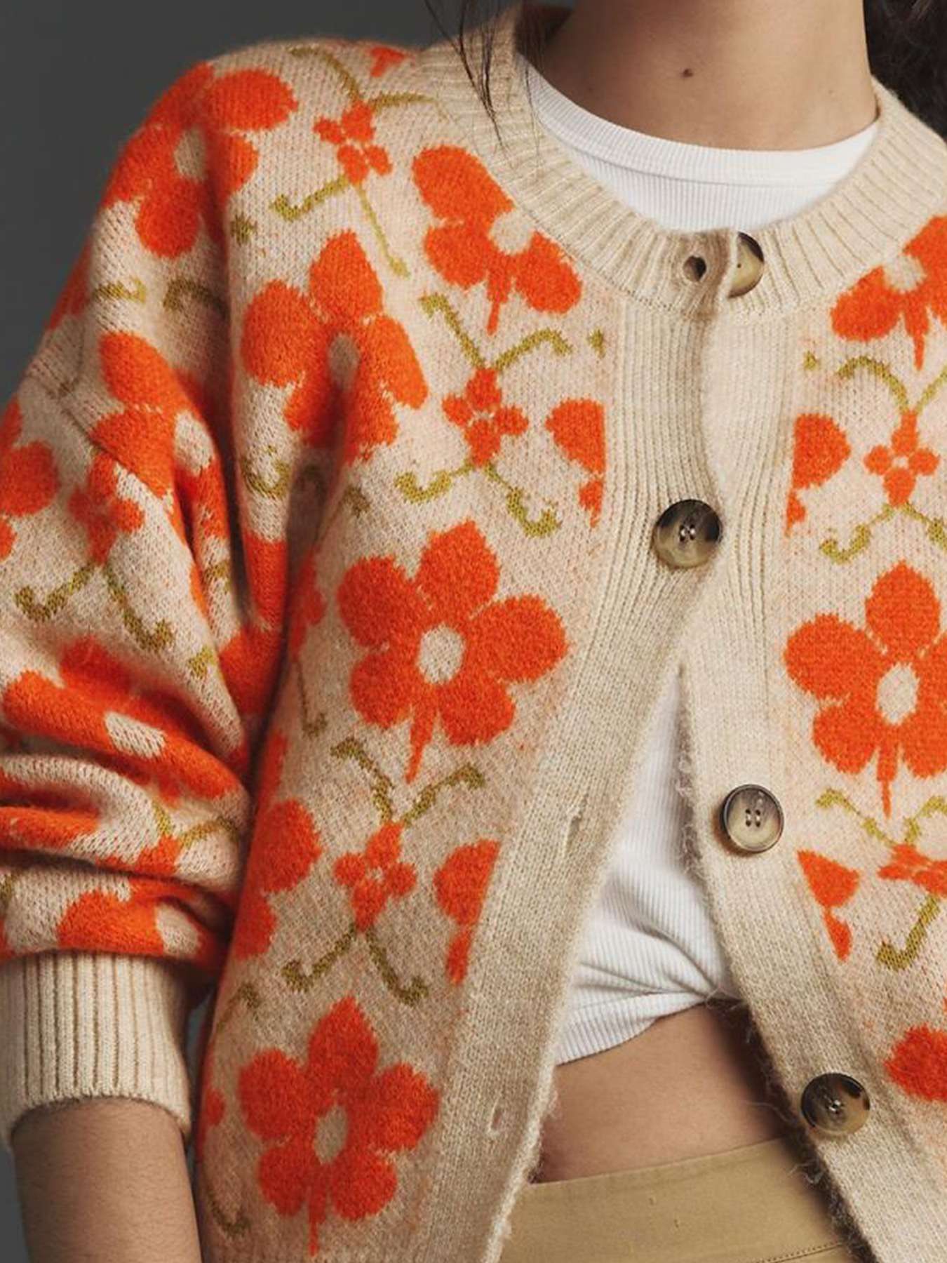Vintage-Inspired Floral Knit Cardigan image 5