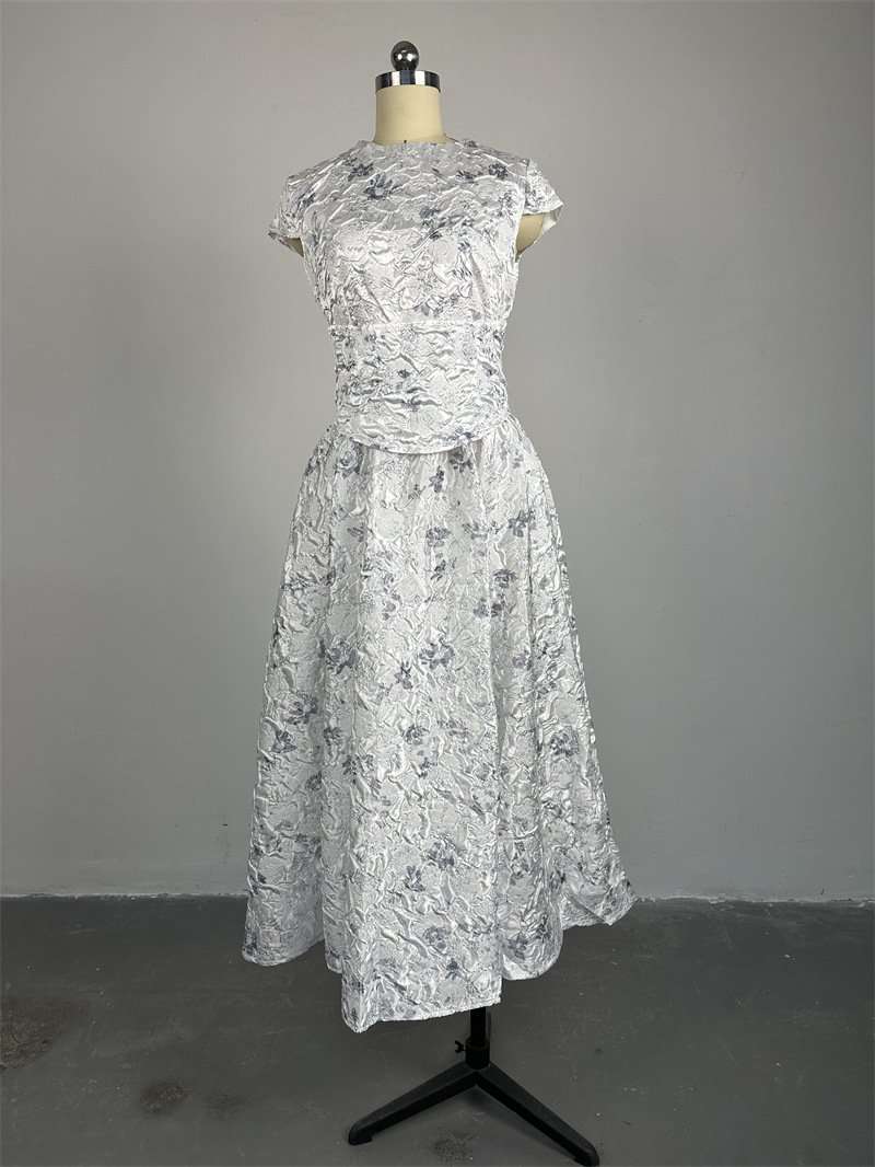 Floral Jacquard Midi Dress image 5