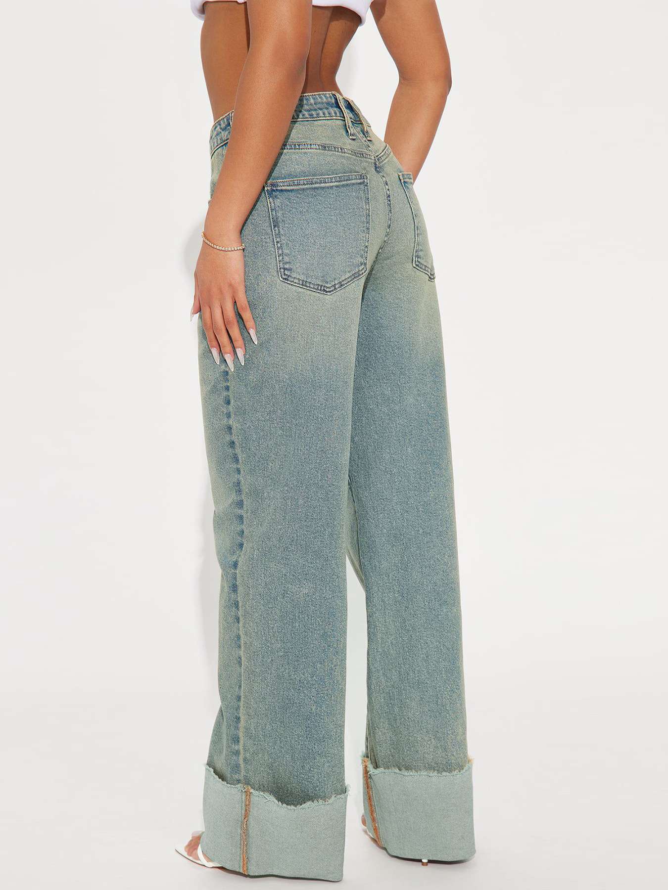 High-Waisted Wide Leg Vintage Jeans image 5