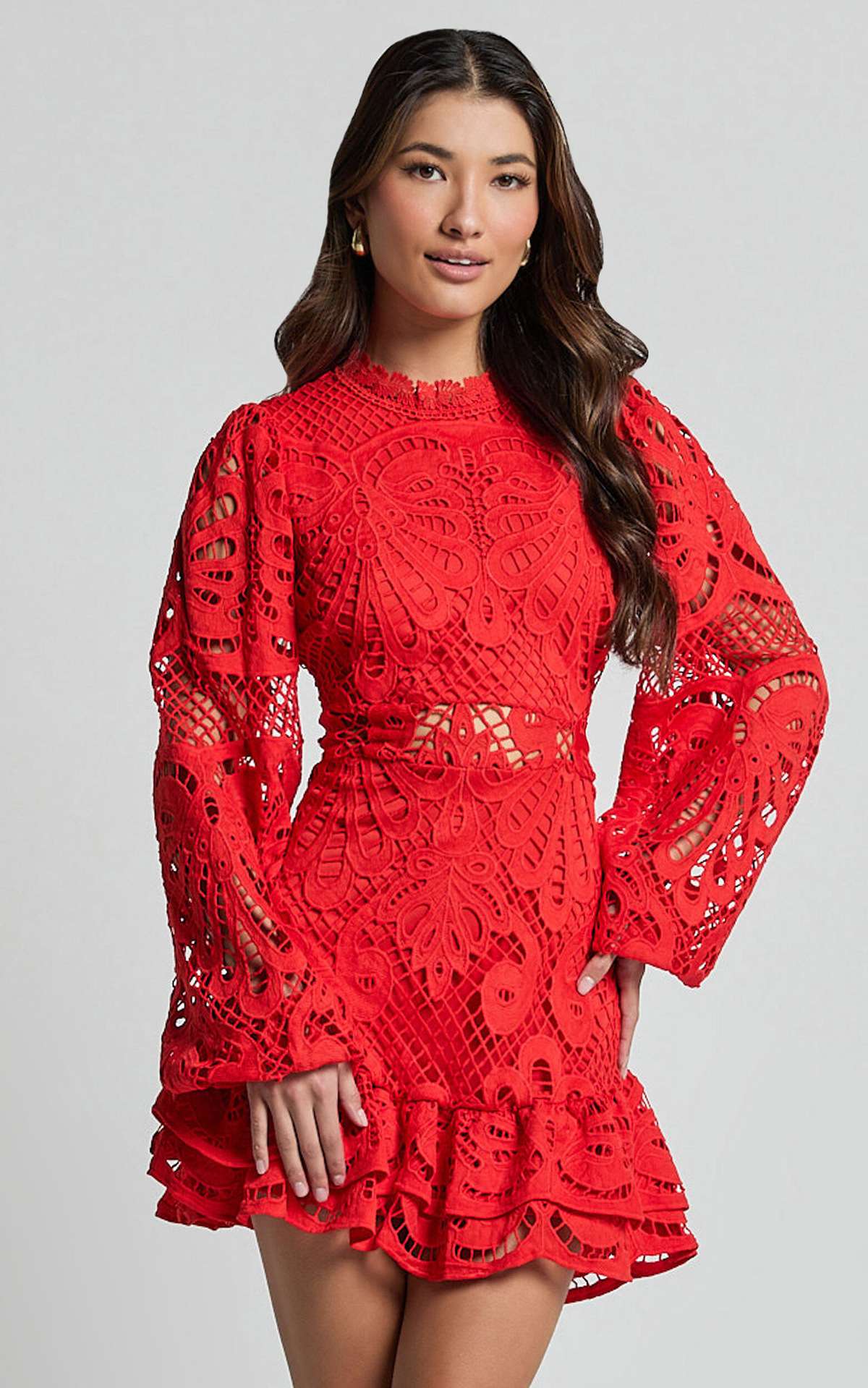 Vibrant Lace Dress with Ruffle Hem - M, Red image