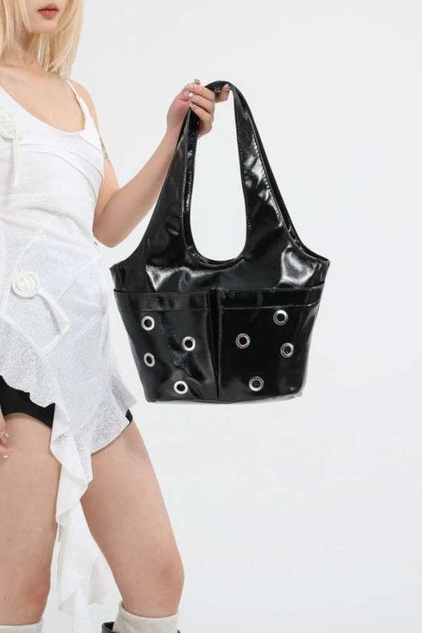 Grommet-Detail Tote Bag image 0