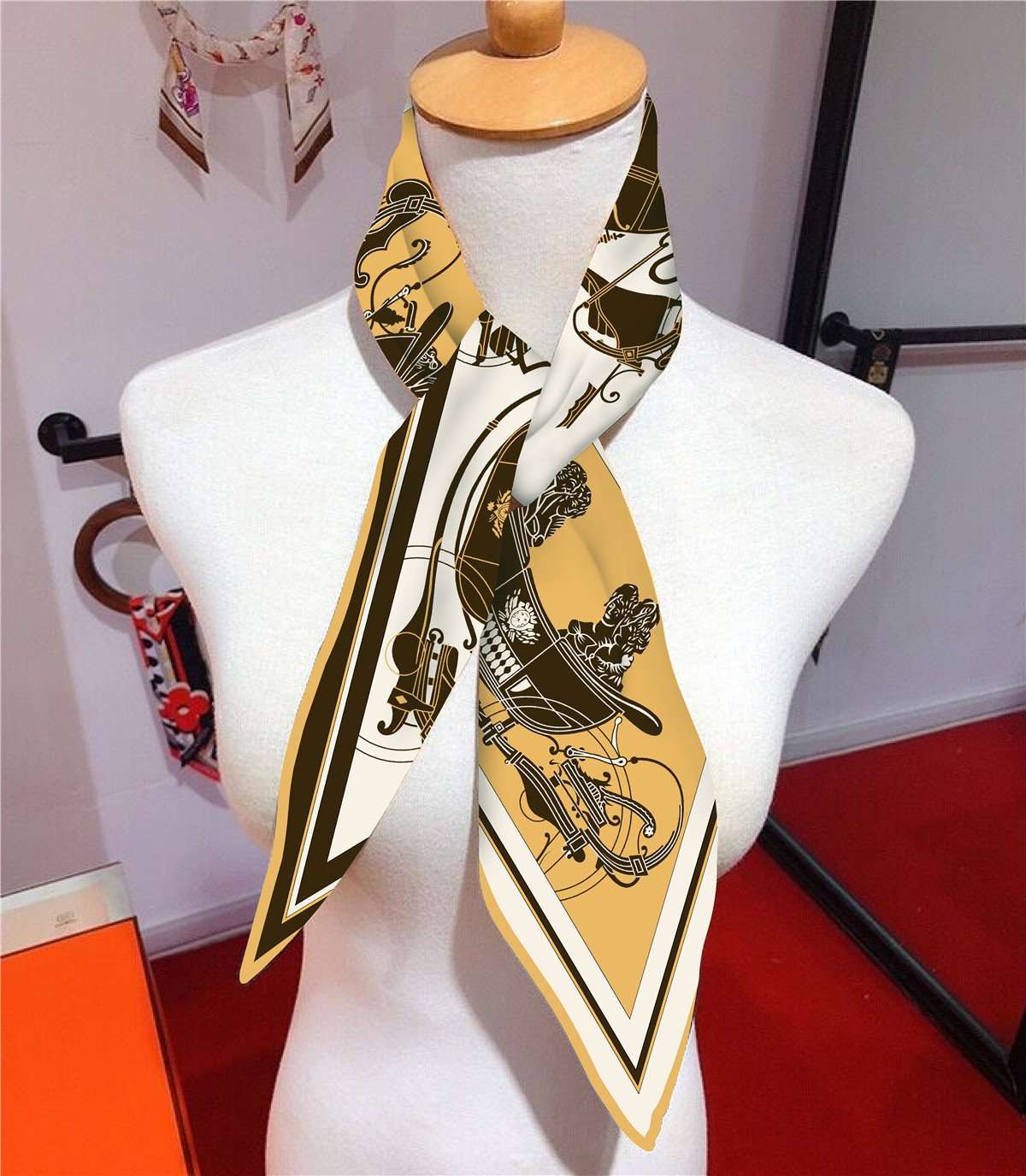 Scarf with Carriage Print in Gold and Black image 5