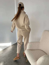 Elegant Cozy Lounge Set image 2