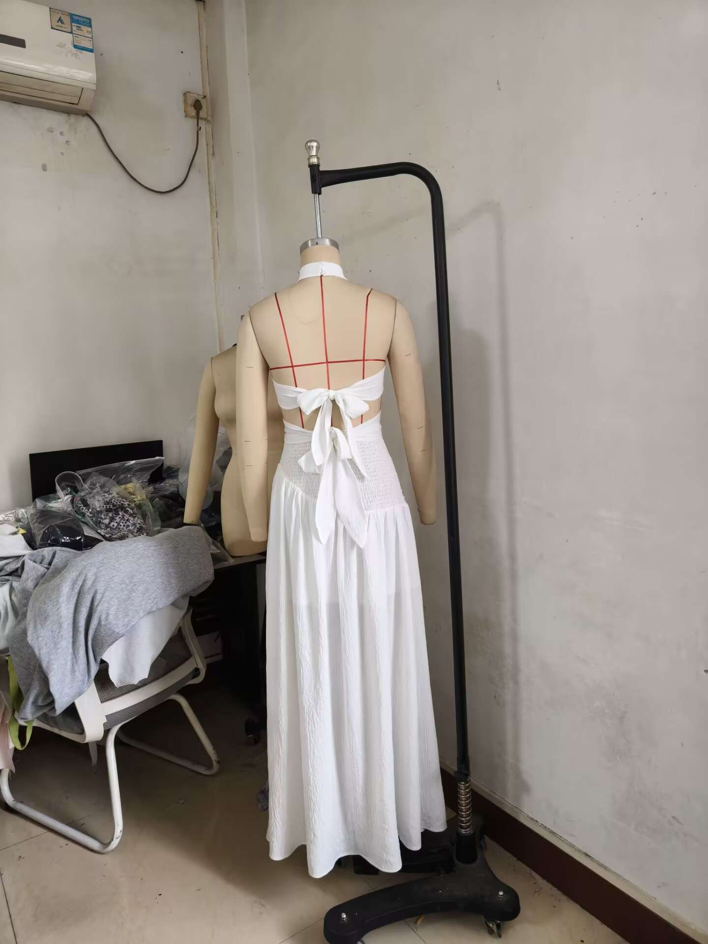 Elegant Cut-Out Maxi Dress image 4