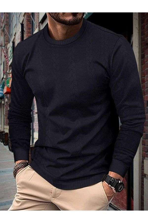 Solid Round Neck Longt Pullover - M, Black image