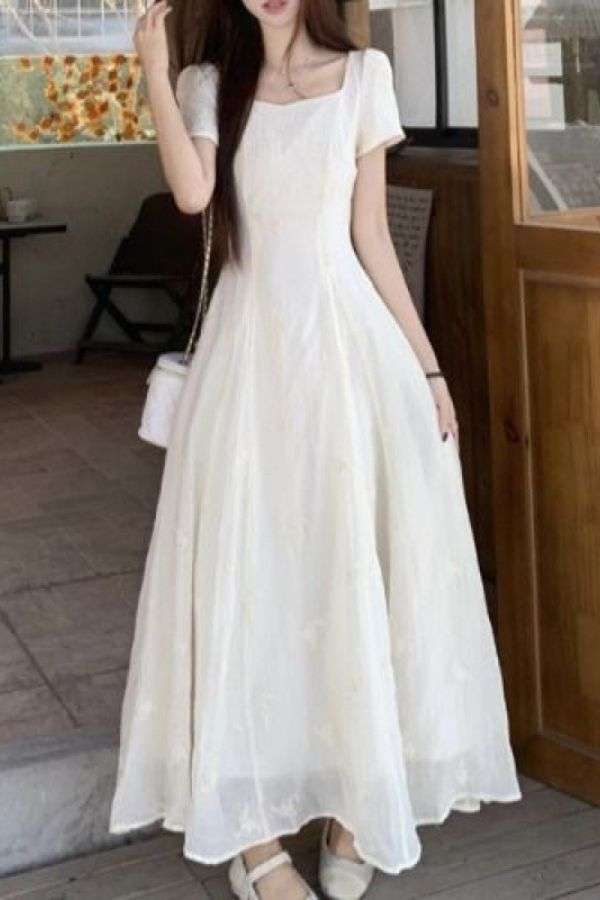 Maxi Dress with Puff Sleeves and Square Neckline image 0