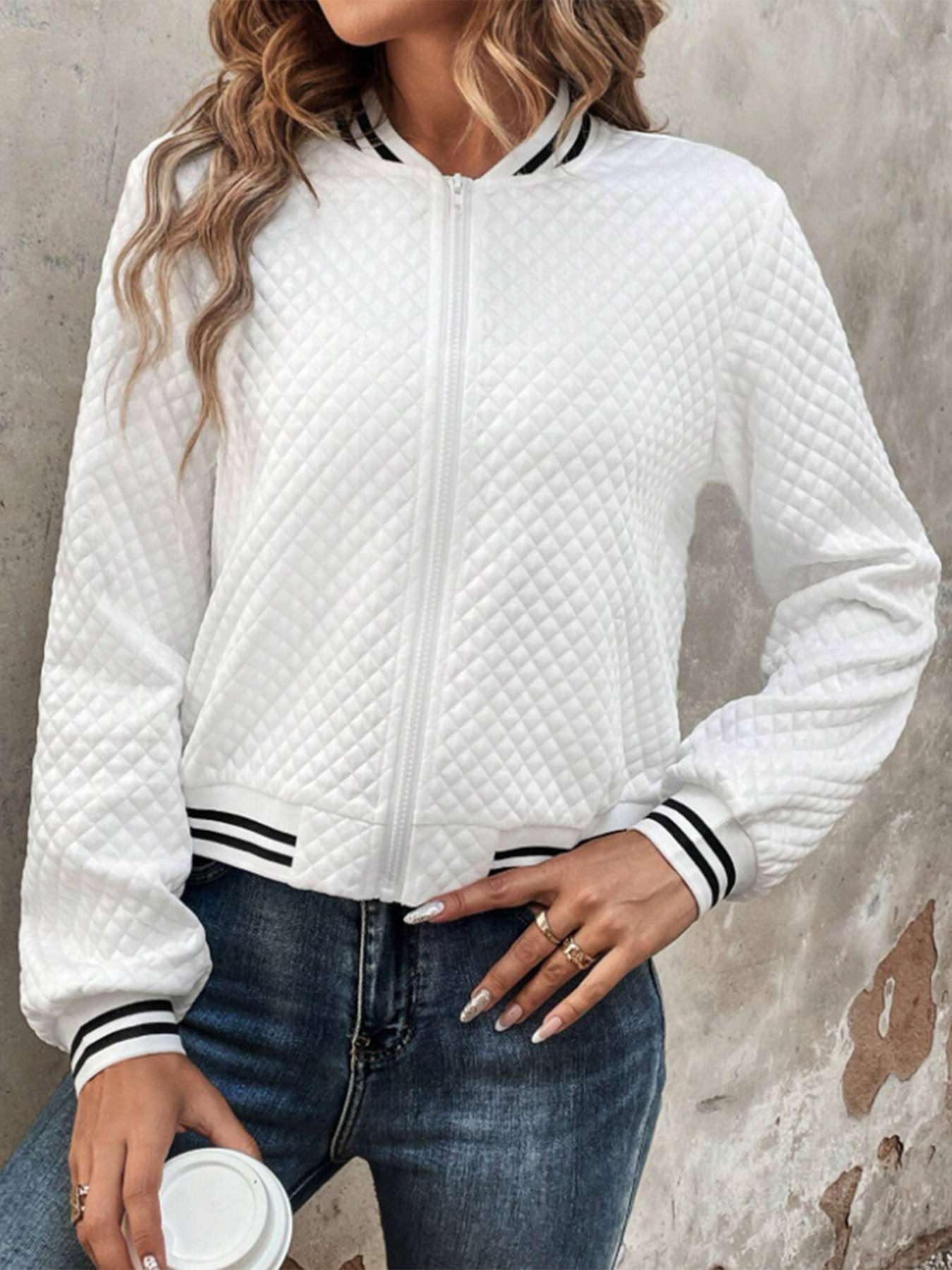Luxxy Quilted Bomber Jacket - L, White image