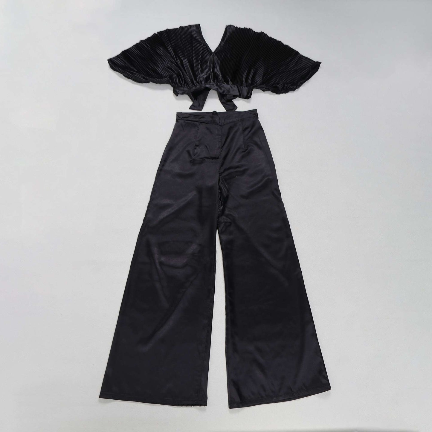 Elegant Set with Pleated Balloon Sleeves image 2