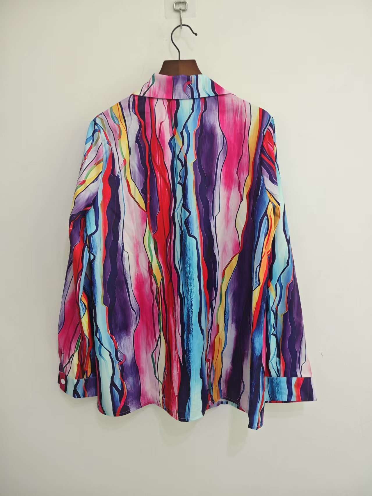 Vibrant Abstract Pattern Button-Up Shirt image 2