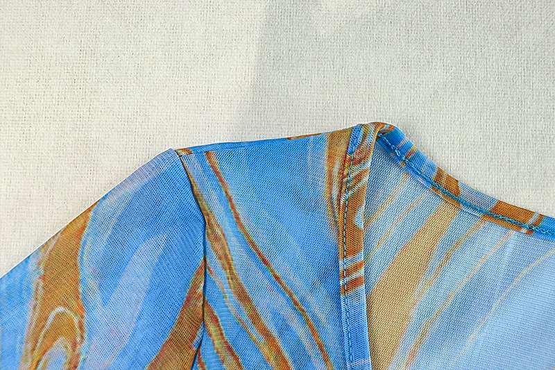 Swirl Maxi Dress with Flared Sleeves image 5