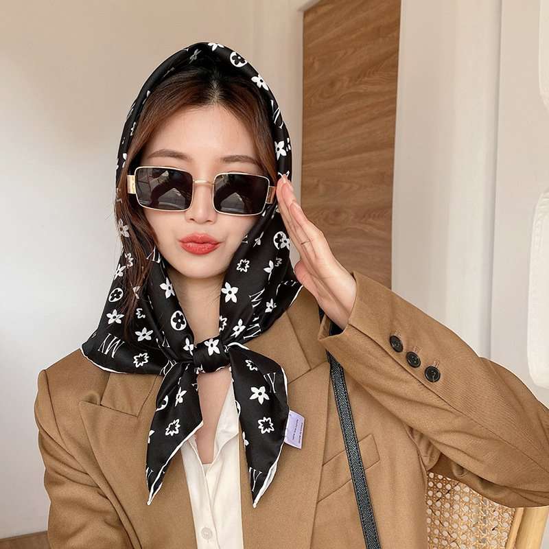 Monochrome Floral Print Scarf image 2