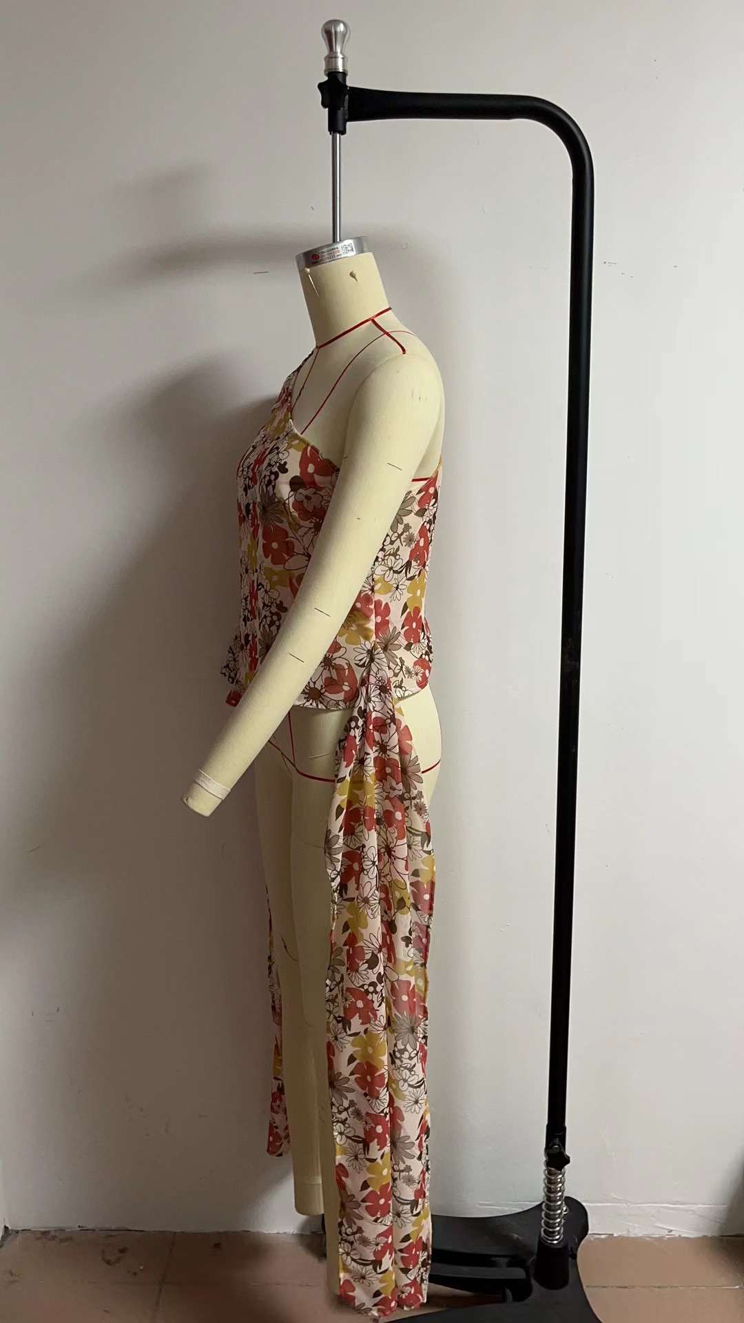 One Shoulder Drapped Side Top image 8