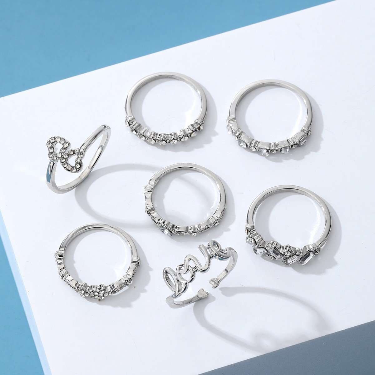 Elegant Golden Heart Love Set Rings Set image 4