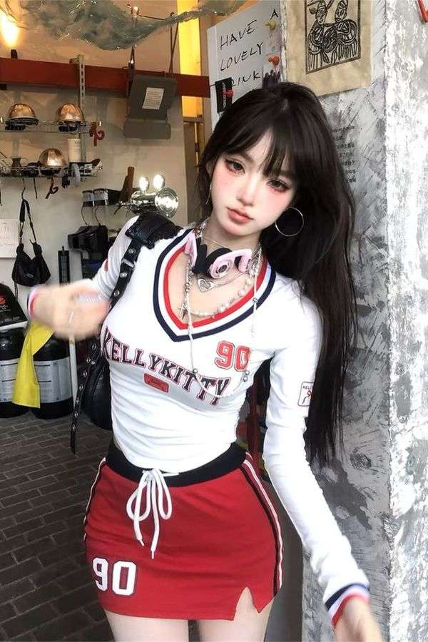 Aesthetic Streetwear T Shirts and Slim Shorts image 1