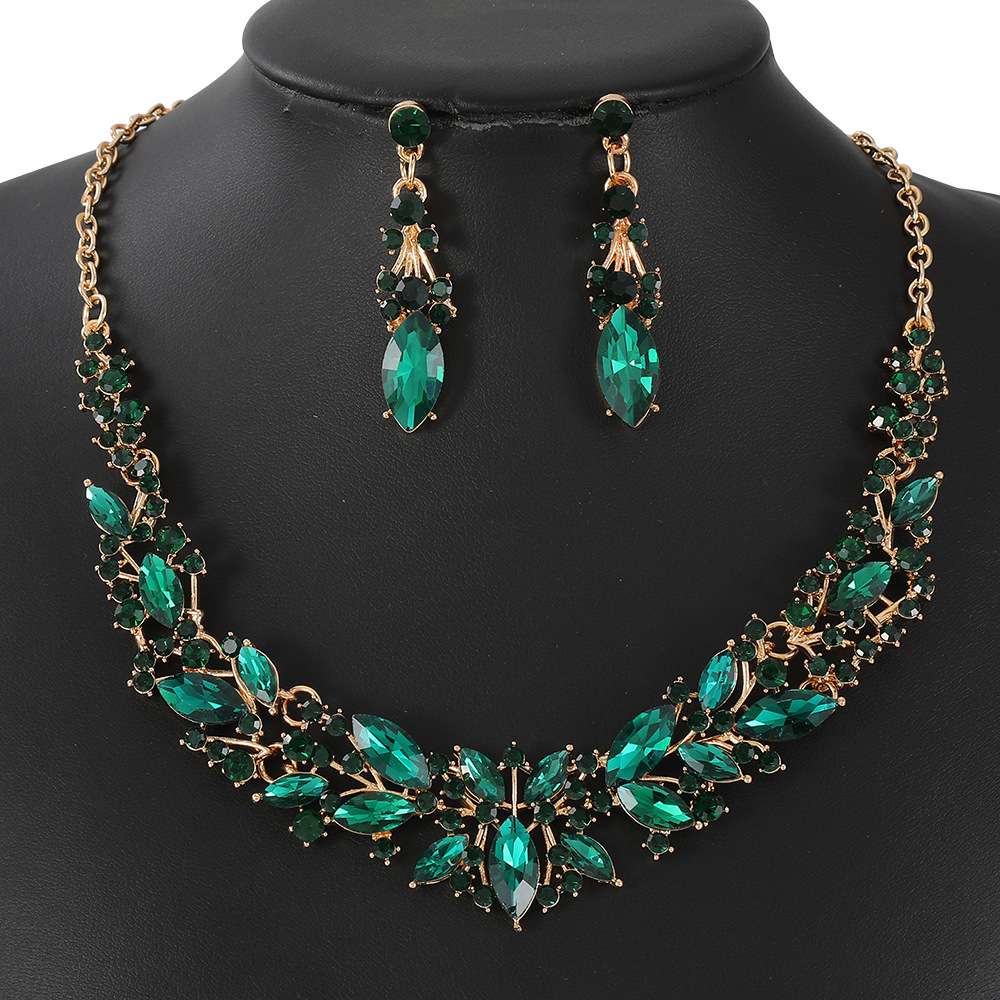 Emerald Statement Necklace with Gold Accents image 6