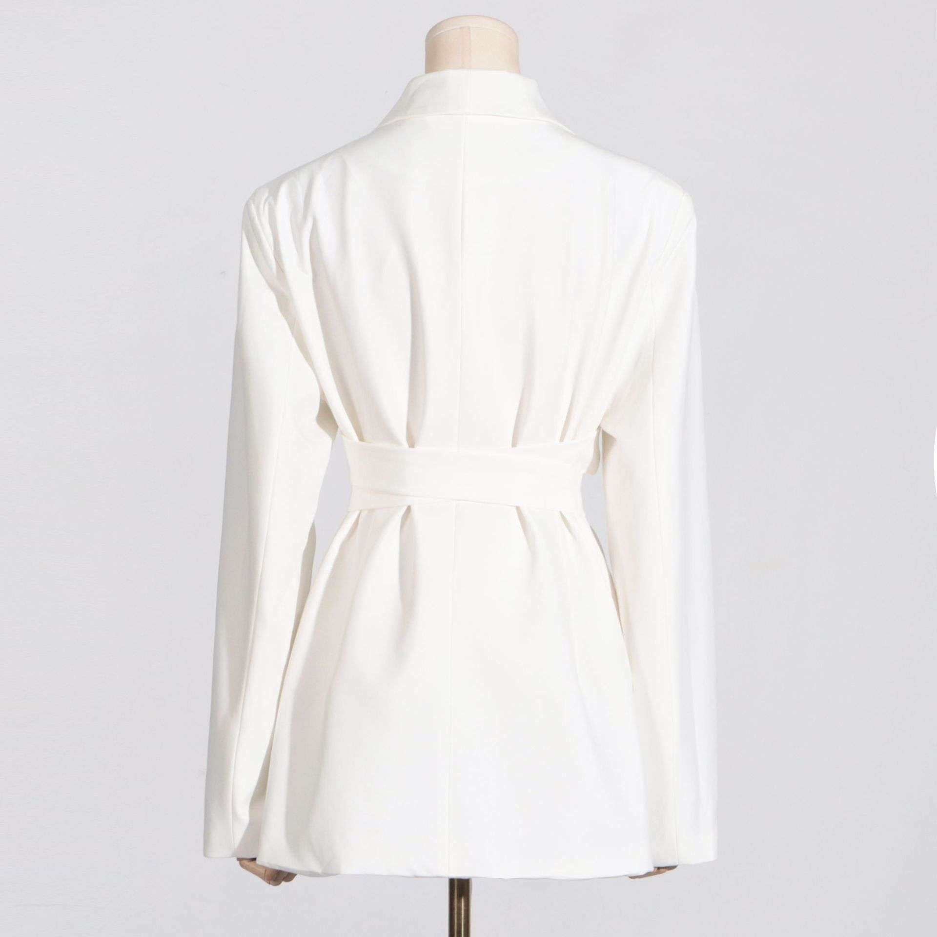 Cross Collar Long Sleeved Blazer image 2