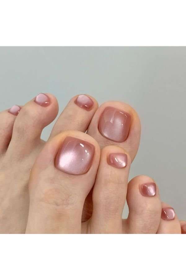 Cat Eye Effect Pedicure Nail Polish image 0